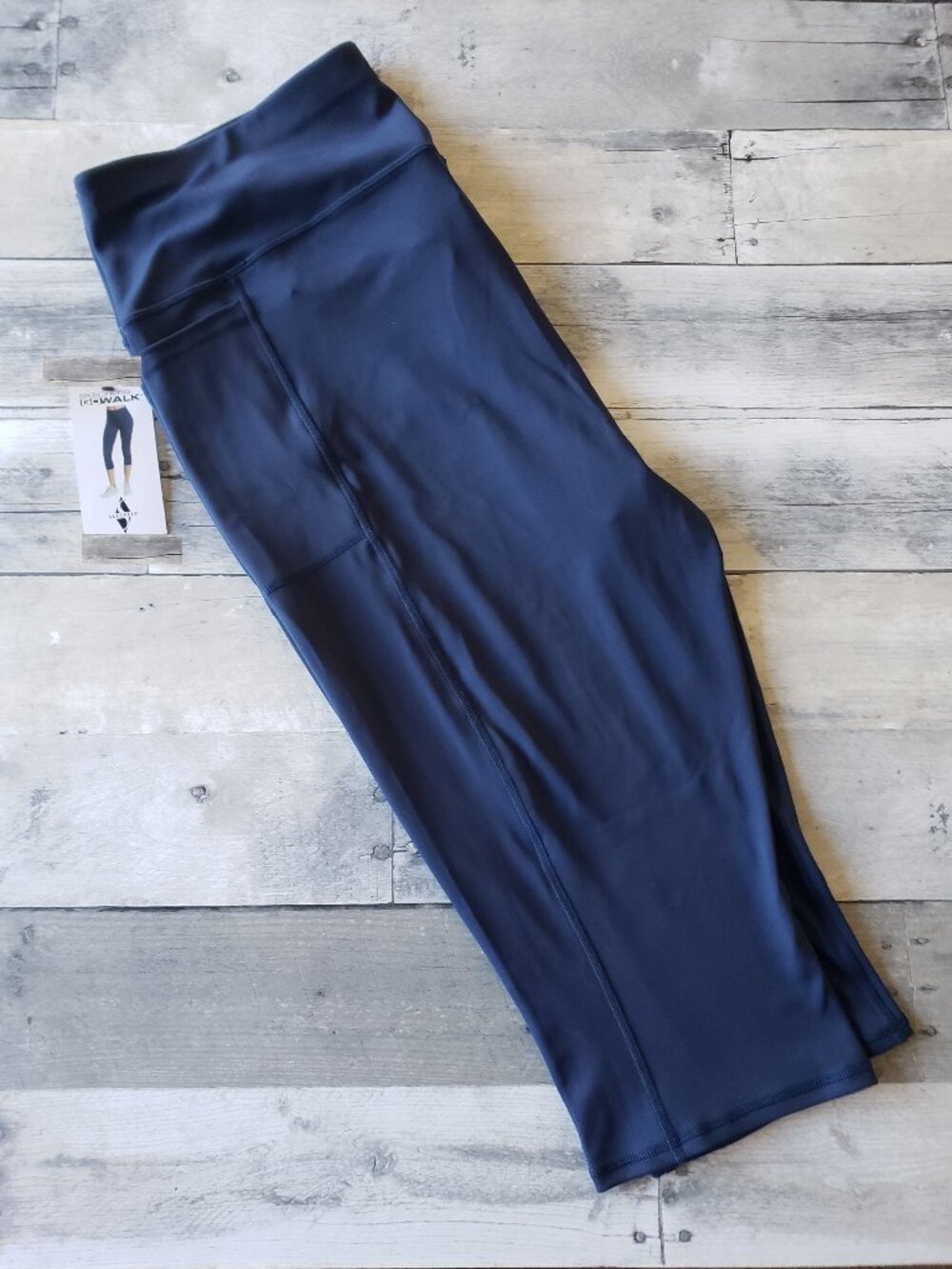 NWT - Skechers Women's Navy Capri UPF 40+ Moisture-wicking – Size XL